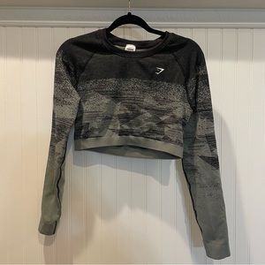 Black & Heather Gray GymShark Long Sleeve Athletic Crop Top